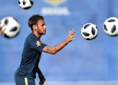 Neymar iniciará junto a la selección brasileña la búsqueda de un cupo para el Mundial de Catar.