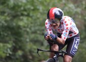 Richard Carapaz estuvo muy sólido durante la crono en el segmento que definía el primer lugar para los premios de montaña
