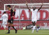Chistian Martínez Borja celebra su tanto ante Deportivo Cuenca. Con ello ya es el máximo goleador de LigaPro