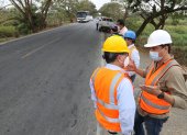 Recorrido. Guillermo Ávalos (d), de Conorte, y Eduardo Falquez, de la Prefectura, inspeccionaron las vías.