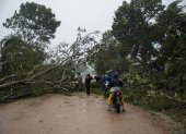 Fotografía cedida por la ONG Centro Humboldt de los destrozos que ha dejado el paso del huracán ETA, hoy en la costa caribe norte de Bilwi (Nicaragua).