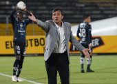 Fabián Bustos, técnico de Barcelona, ha sido criticado por sus estilo cauteloso y las variantes cuando va adelante en el marcador.