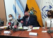 El rector de la Universidad de Guayaquil, Roberto Passailaigue, estuvo acompañado de la vicerrectora académica, Monserratt Bustamante, y otros miembros de la CIFI.