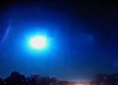 Captura de pantalla del video en el que un meteorito explota en el cielo de Brasi, el 23 de noviembre de 2020.