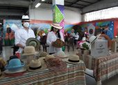 La ciudadanía pudo admirar la belleza de los sombreros de paja toquilla.