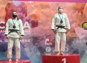 Monarca. La judoca manabita durante la premiación en los 63 kg.
