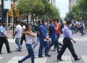 Guayaquil es otra ciudad después de la COVID-19, una que debe usar mascarilla y tiene restricciones de movilidad. Su gente sigue en pie de guerra.