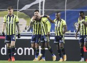 Enner Valencia (13), delantero ecuatoriano del Fenerbahçe, fue pieza clave en su conjunto.