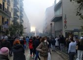 Una fuerte explosión ha provocado en torno a las tres de la tarde el derrumbe de parte de un edificio en la calle Toledo de Madrid.