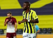 Enner Valencia, delantero del Fenerbahçe, fue clave para la victoria de su conjunto.