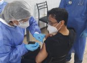 Los médicos de primera línea que atienden a los pacientes del Covid, fueron los primeros en ser vacunados