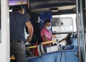 Si no hay acuerdo en los diálogos, los transportistas reducirán las horas de recorrido en Guayaquil.
PERIODISTA : BLANCA MONCADA 

FECHA : 01/02/2021 

Agencia (ag-extra)