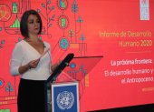 Mónica Andrade, responsable de Ambiente y Energía del PNUD en Ecuador, en la presentación de los resultados del Índice de Desarrollo Humano de 2020.