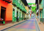 Colorido. Se embellecieron los barrios por las festividades, con colores emblemáticos del cantón. Además se dieron exposiciones virtuales
