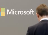MIcrosoft también informó de que en el futuro integrará Mesh a sus servicios para las empresas Teams y Dynamics 365, con el objetivo de que esta tecnología pueda usarse para el trabajo remoto.