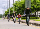 Algunos de los asistentes a la recrovía que tuvo lugar en el norte de Guayaquil.