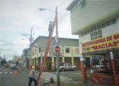 Hecho. En al menos diez cuadras las luminarias estaban en mal estado.
