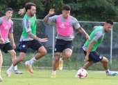 Emelec tendrá el debut de Luca Sosa (a) y contará con Rodríguez (i) y Zapata (d) desde el arranque.