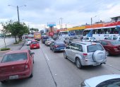 Circulación. Pasadas las 16:00, el tráfico vehicular se intensificó en varias avenidas de la ciudad.