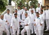 La orquesta original fue fundada en 1967 por Medardo Luzuriaga, quien falleció en 2018.