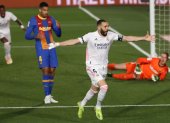 Karim Benzema anotó el primer tanto de forma magistral: de taco.