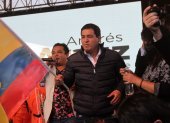 Tarima. Lo de Andrés Arauz fue inédito: por primera vez un candidato a la Presidencia proclama su victoria a los 15 minutos de cerradas las urnas.
