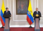 El presidente electo Lasso y el mandatario colombia brindaron una declaración de prensa a medios de comunicación.