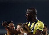 Enner Valencia marcó dos goles para el triunfo del Fenerbahce en la liga turca.