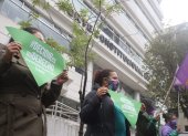 Ayer, movimientos a favor y en contra del aborto se apostaron en las instalaciones de la CC.