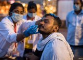 La crisis sanitaria en India toca fondo y afecta directamente a otros países.