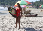 Fanny Villao entrena con la aspiración de estar en la élite del surf.