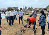 Personal municipal visitó El Morro para realizar una siembra y minga en un parque.