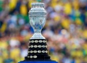 La relaización de la nueva edición de la Copa América está en suspenso ante la pandemia.