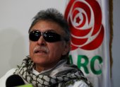 El Gobierno colombiano tiene información de que Seuxis Paucias Hernández Solarte, alias "Jesús Santrich", uno de los jefes de las disidencias de las FARC, murió en un enfrentamiento en Venezuela, según dijo este martes el ministro de Defensa, Diego Molano.