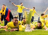 Pervis Estupiñán ganó la Europa League y jugará la Champions en la siguiente campaña