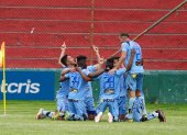 Los jugadores de Aucas festejan el único gol del partido, anotado en el minuto 88
