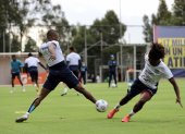 La selección nacional se prepara en Quito antes de su viaje a Brasil para el duelo eliminatorio