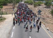 Migrantes caminando por Mexico con rumbo a Estados Unidos.