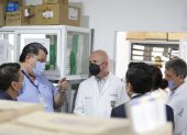 El vicepresidente Alfredo Borrero verificó el stock de medicinas en hospitales en Manabí.