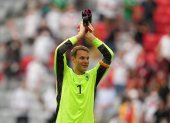 El portero Manuel Neuer de Alemania reacciona después de la ronda preliminar del grupo.