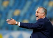 Gustavo Alfaro, entrenador de la selección ecuatoriana, durante el partido ante Brasil.