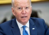 El presidente estadounidense Joe Biden ofrece hoy declaraciones a la prensa desde la Casa Blanca, en Washington, DC (EE.UU).