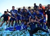 Emelec festejó en Manta y luego en Guayaquil, pero hoy empieza a entrenar pensando en la segunda etapa.