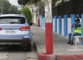 Los residentes de la ciudadela Bolivariana se han visto obligados a contratar a cuidadores de carros, con el fin de evitar el robo de los vehículos o de sus accesorios.