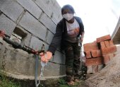 Preocupación. Los moradores del barrio La Cruz de Puembo tienen inquietudes sobre la calidad del agua.