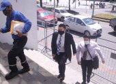 Diligencia. Pasadas las 11:00 se instaló en la Corte la audiencia. Acudieron los abogados del defensor.