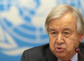 El secretario general de la ONU, Antonio Guterres, habla con los medios de comunicación en una conferencia de prensa.