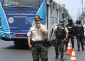Acción. La Policía Nacional hace un operativo al sur de Guayaquil.