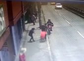Quito. En el sector de la Villaflora, en el sur, una mujer recibió un disparo en la cabeza, en medio de un asalto tipo sacapintas.