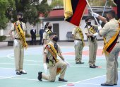 En el colegio Vicente Rocafuerte de Guayaquil se desarrolló la ceremonia de juramento a la bandera con la presencia de los abanderados y escoltas.